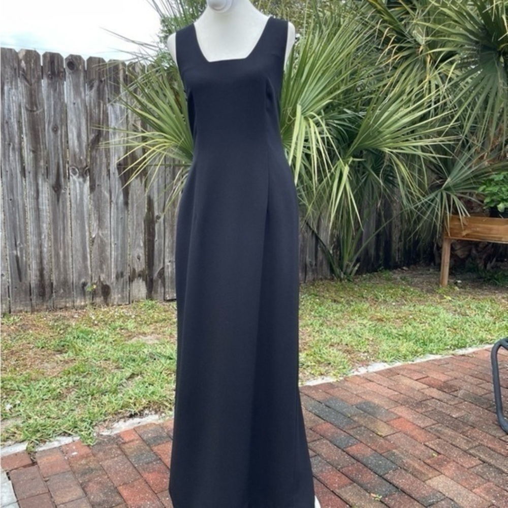Nicole Miller Black Sleeveless Sheath Maxi Dress